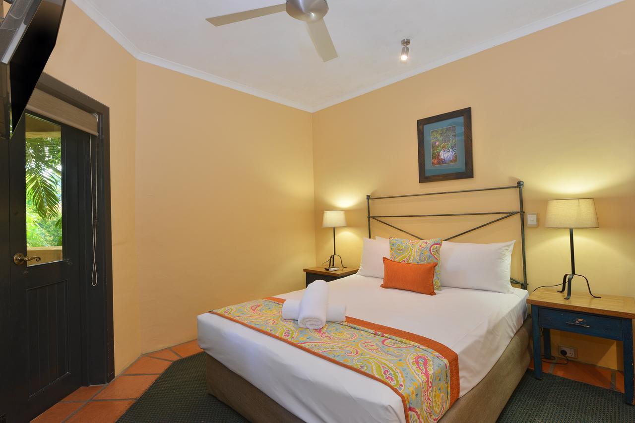 Seascape Apartments At Villa San Michele Port Douglas Exterior foto